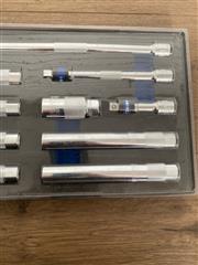 QUINN SPARK PLUG SOCKET SET